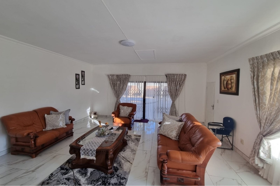 3 Bedroom Property for Sale in La Hoff North West